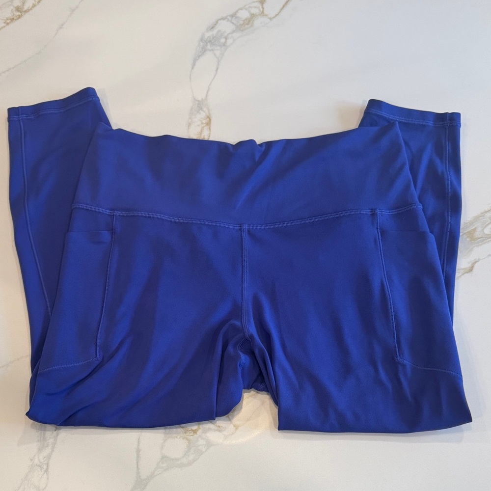 Athleta Salutation Stash 7/8 Leggings